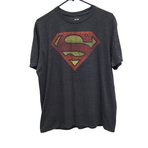 DC Comics Classic Logo Superman Unisex Short Sleeve Distressed Tee Size Men's Lg - Picture 1 of 7